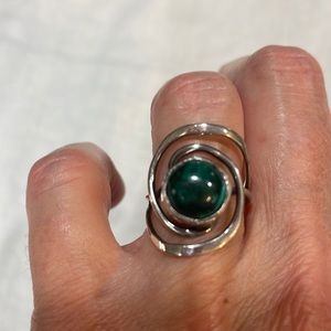 Silver with green stone statement ring. Size 5.5